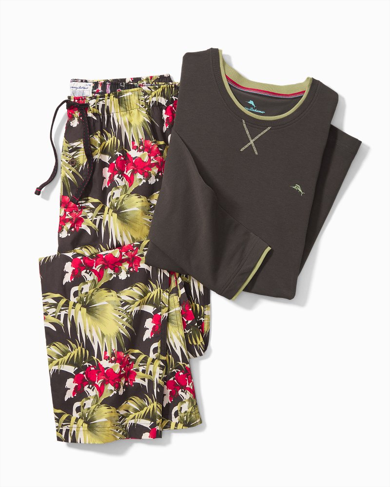 Thumbnail Image for Boxed Long-Sleeve Pajama Set