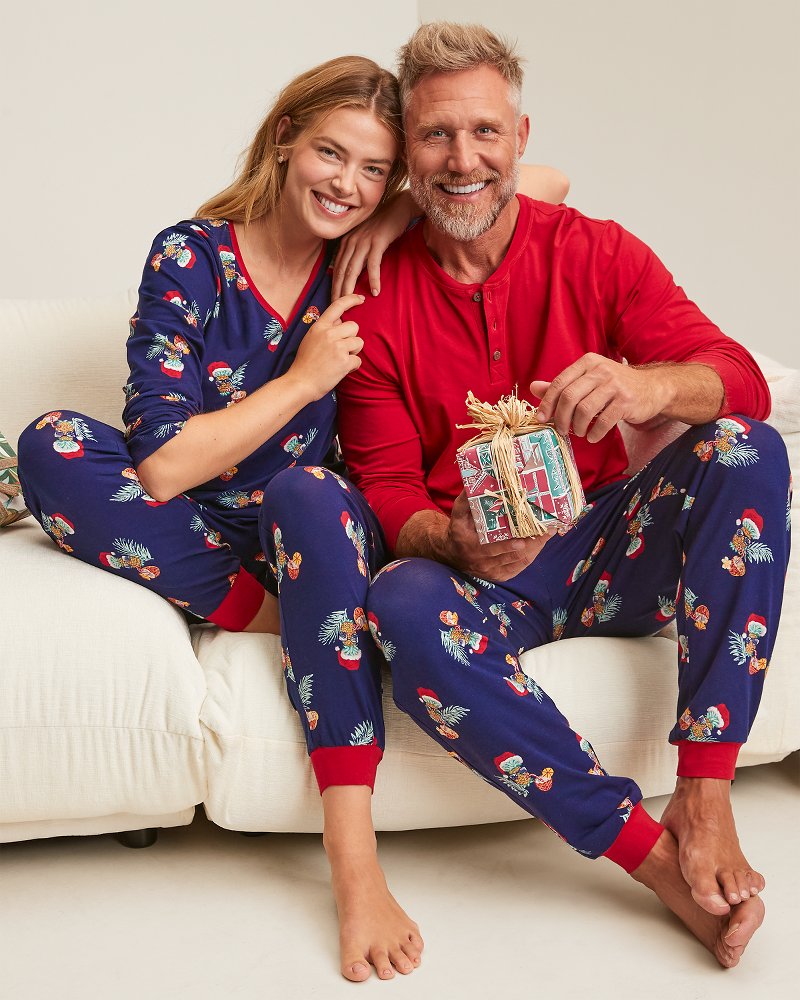 Men's Pineapple Santa Matching Pajama Set