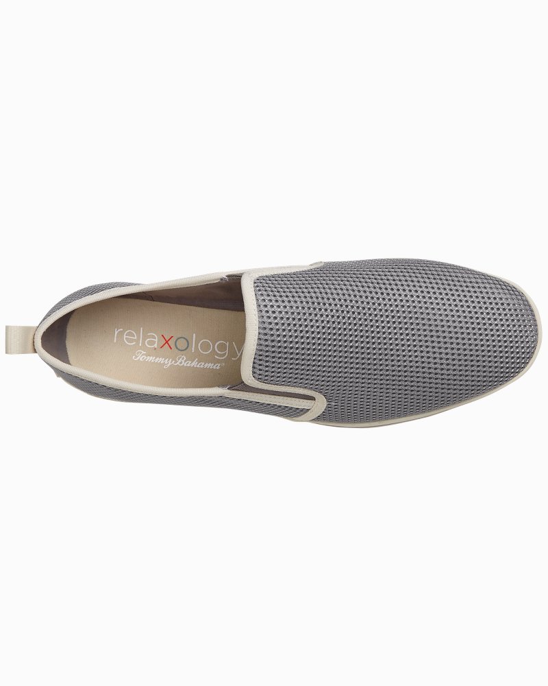 tommy bahama relaxology shoes