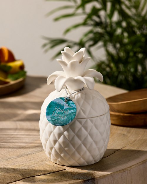 Island Blend Ceramic Pineapple 6-oz. Poured Candle