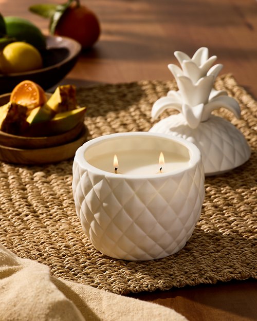 Island Blend Ceramic Pineapple 12-oz. Poured Candle