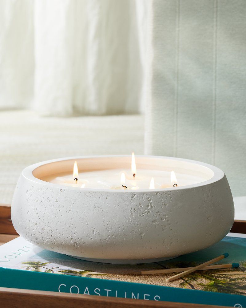 Sea Salt & Coastal Mist 45.5-oz. Concrete Poured Candle