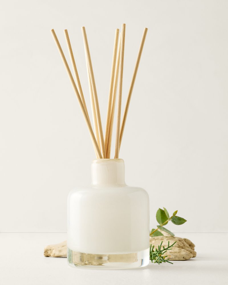 Beach Linen Powdered Glass Reed Diffuser