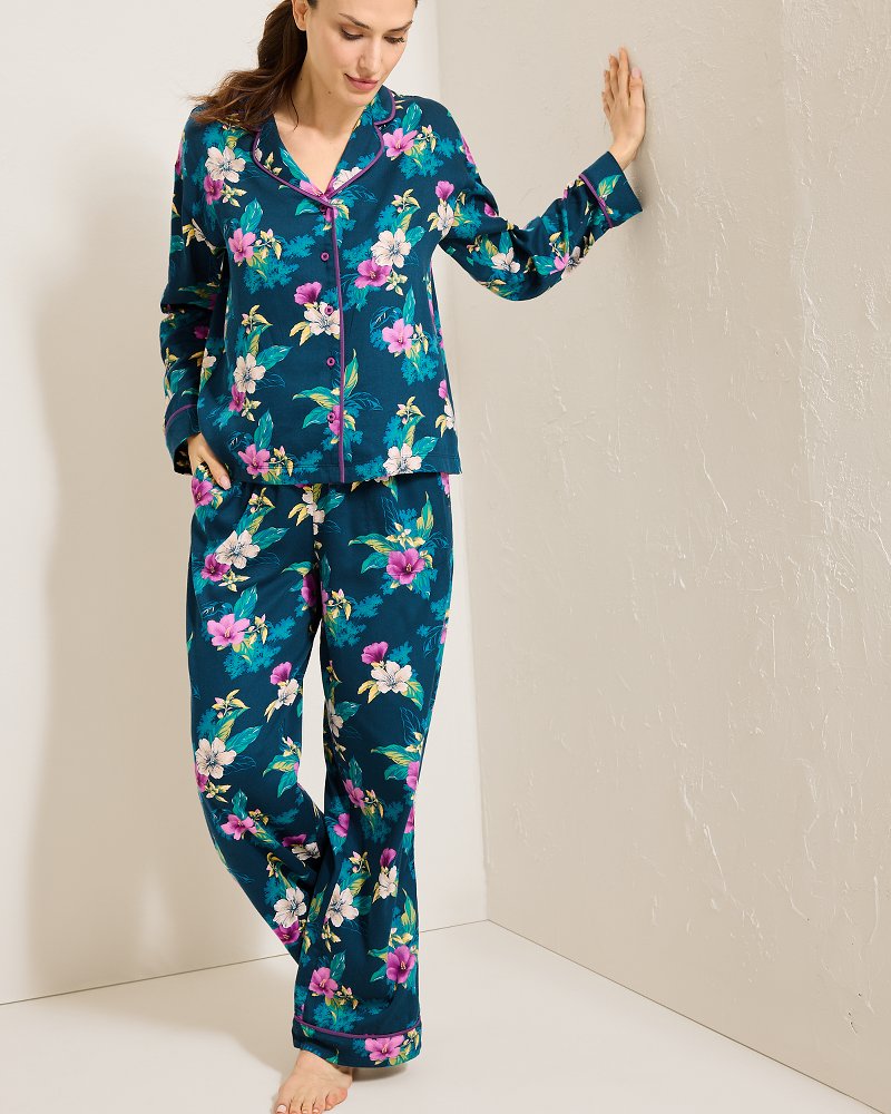 Woven Sateen Long Sleeve & Pants Pajama Set