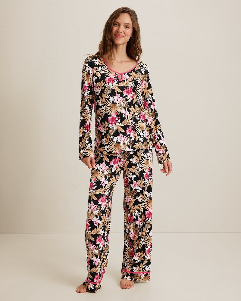 Jersey Long-Sleeve Top & Pants Pajama Set