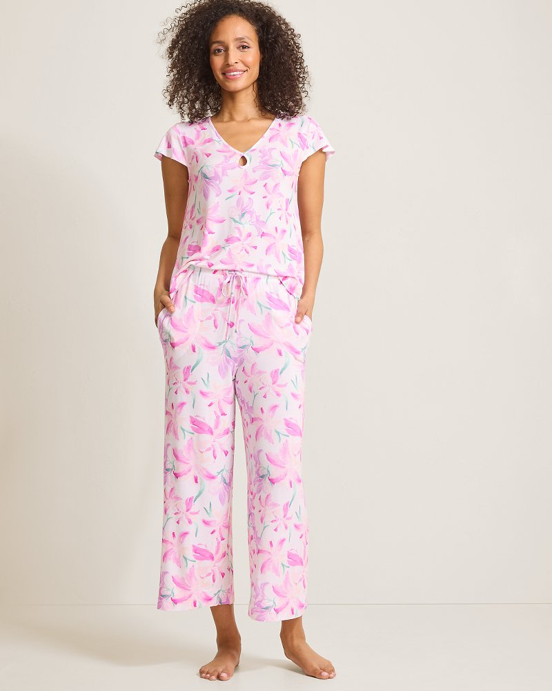Jersey Short-Sleeve Top & Cropped Pants Pajama Set