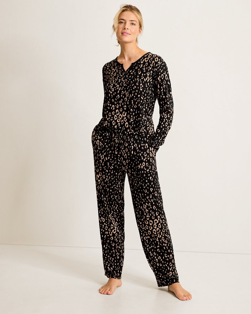 Knit Long-Sleeve Top & Pants Pajama Set