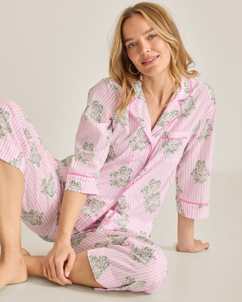 Lawn 3/4-Sleeve Top & Cropped Pants Pajama Set