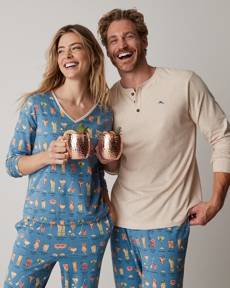 Women's Holiday Drinks Family Pajama Set