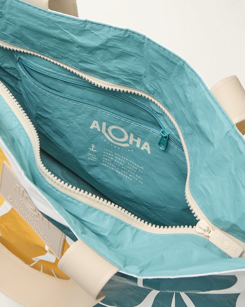 Aloha Collection Wavy Day Tripper Tote