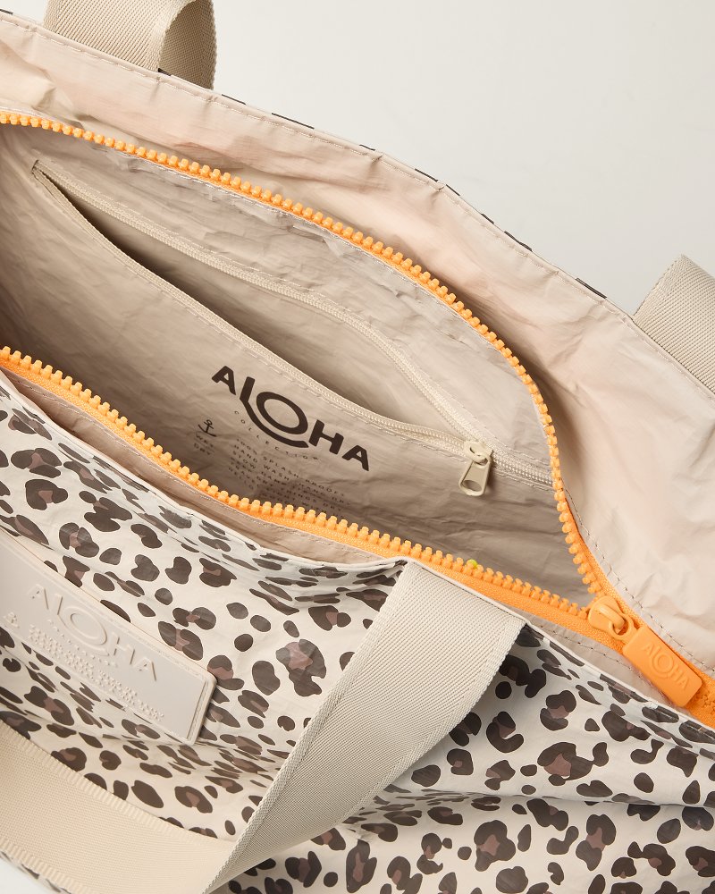 Aloha Collection Leopard Cub Day Tripper Tote